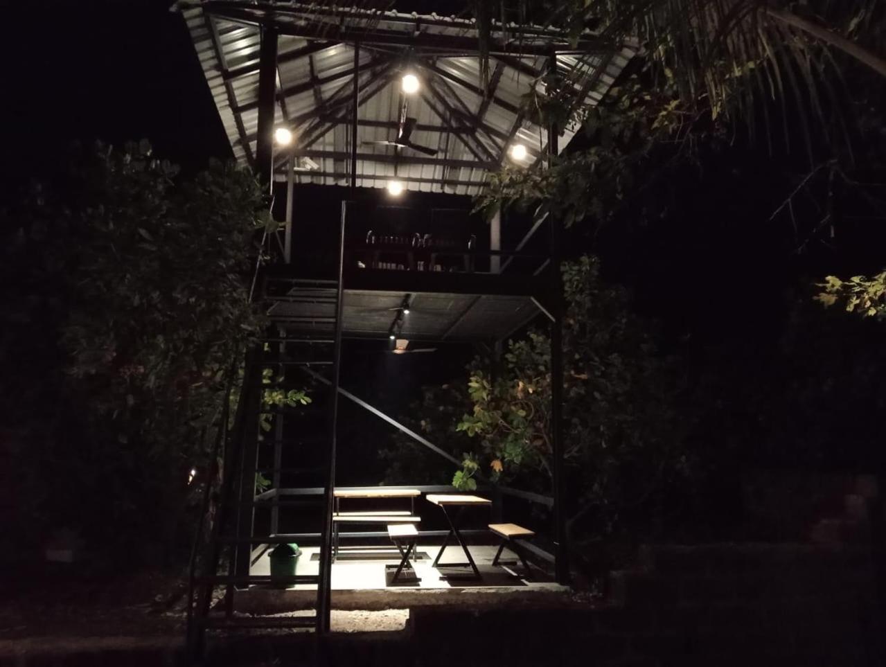 Saka Kadams Home Stay Guhagar Luaran gambar
