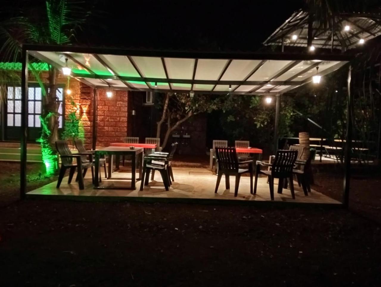 Saka Kadams Home Stay Guhagar Luaran gambar