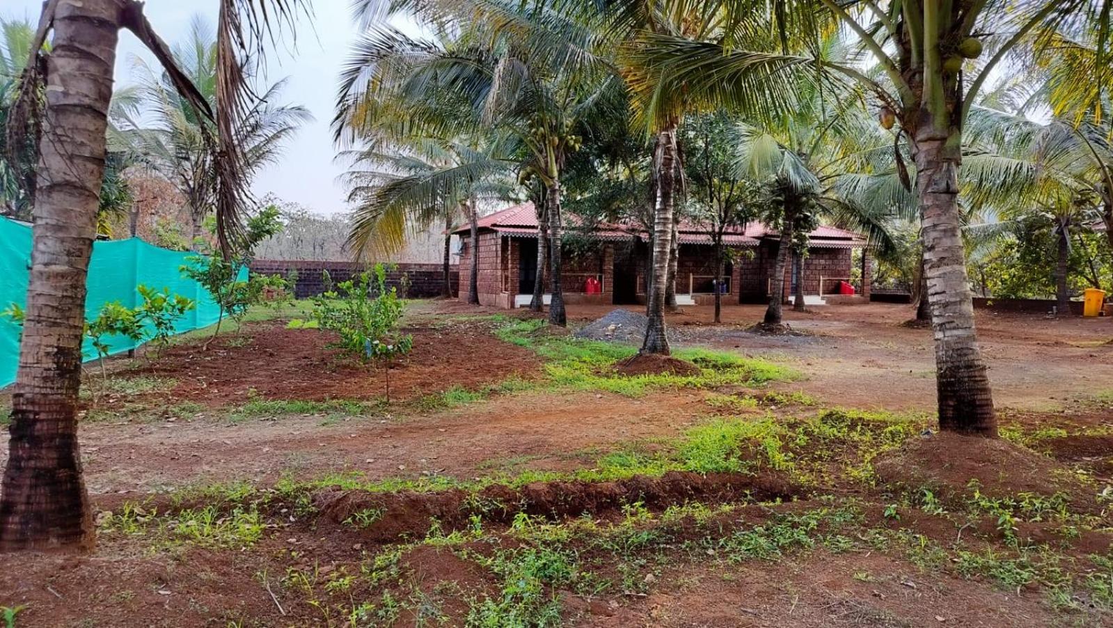 Saka Kadams Home Stay Guhagar Luaran gambar
